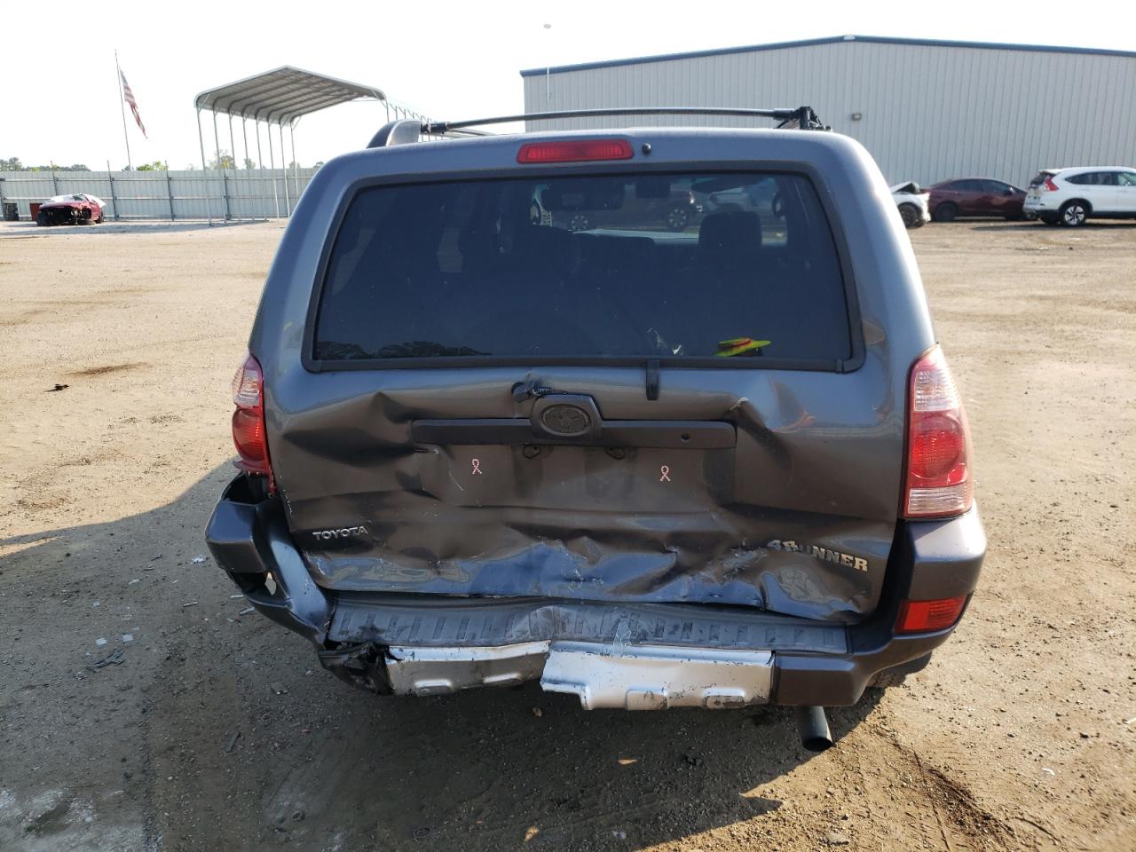 Photo 9 from auction – 2003 TOYOTA 4RUNNER SR with VIN JTEBU14RX30009896