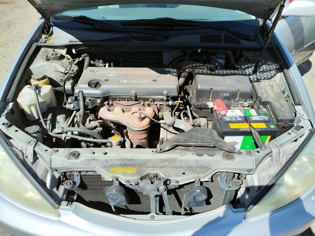 Photo 7 from auction – 2004 TOYOTA CAMRY LE with VIN 4T1BE32K34U266519