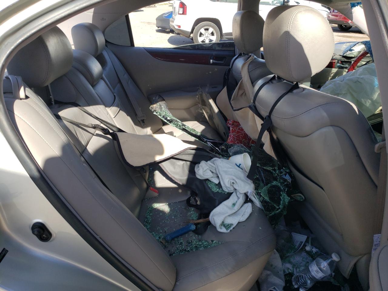 Фото 6 с аукциона – 2004 LEXUS ES 330 с VIN JTHBA30G345044876