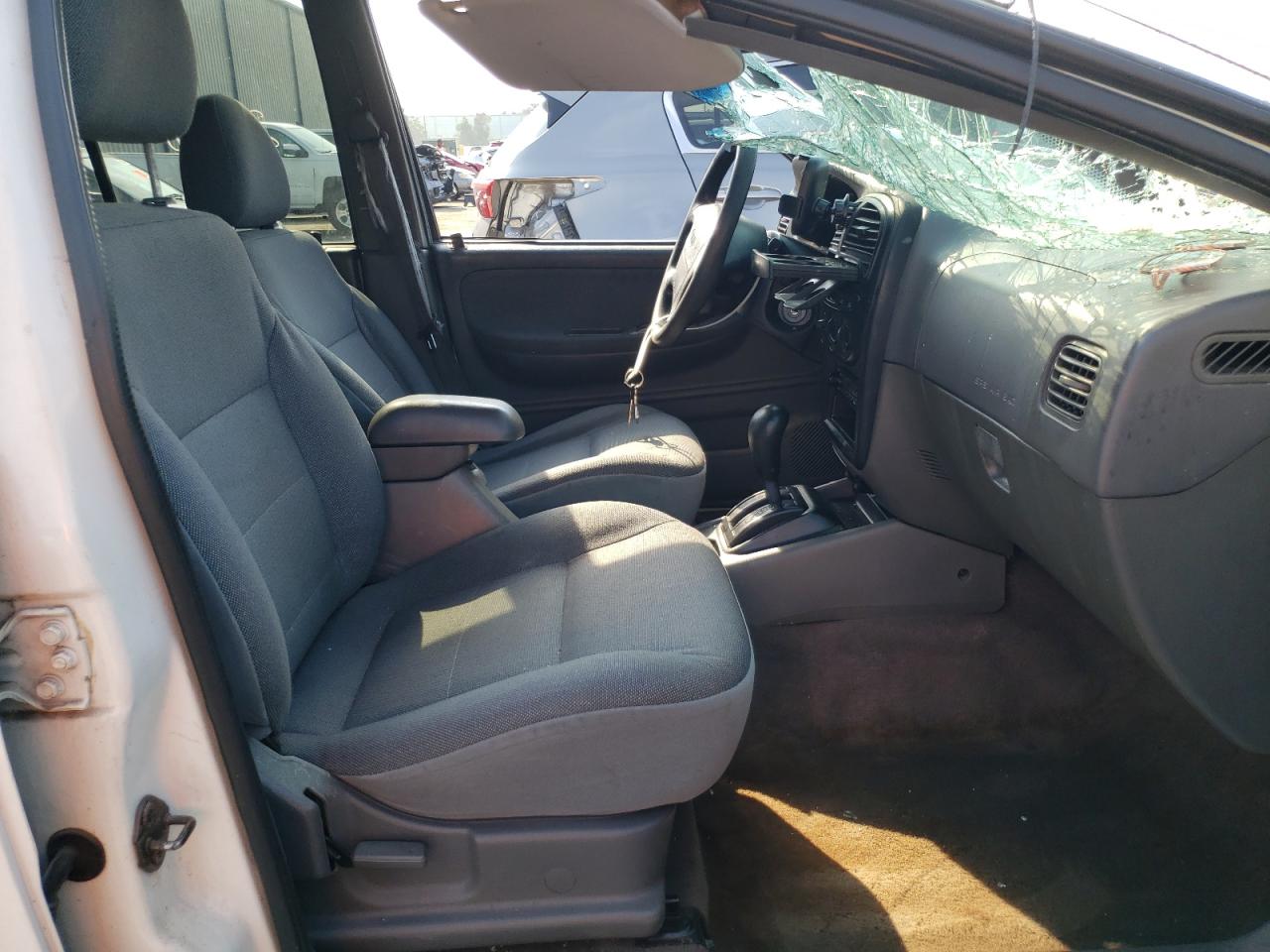 Photo 5 from auction – 2002 KIA SPORTAGE with VIN KNDJB723025158987