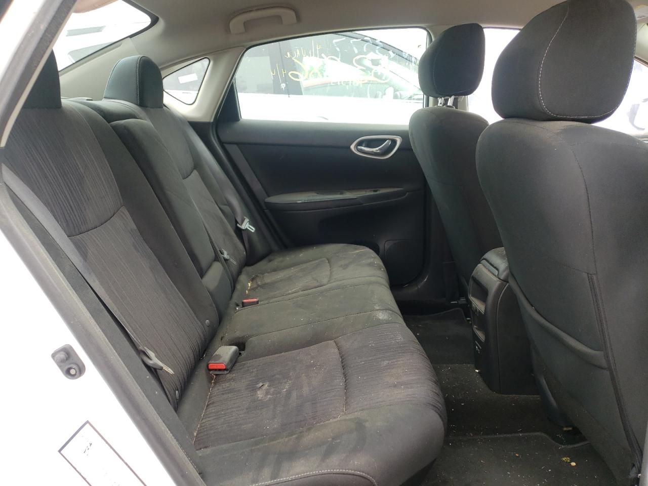 Photo 6 from auction – 2019 NISSAN SENTRA S with VIN 3N1AB7AP1KY315744