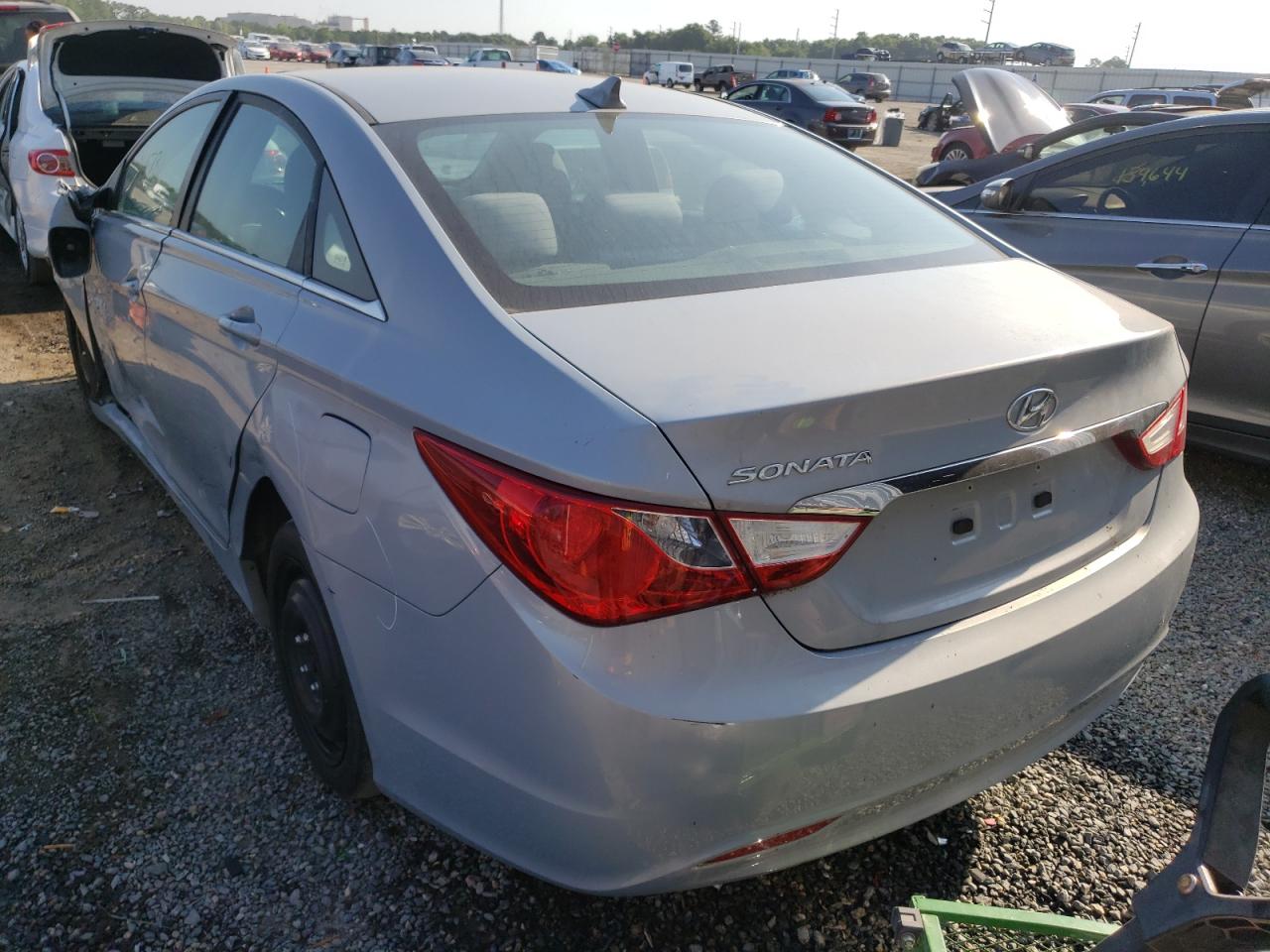 Photo 3 from auction – 2011 HYUNDAI SONATA GLS with VIN 5NPEB4AC4BH080697