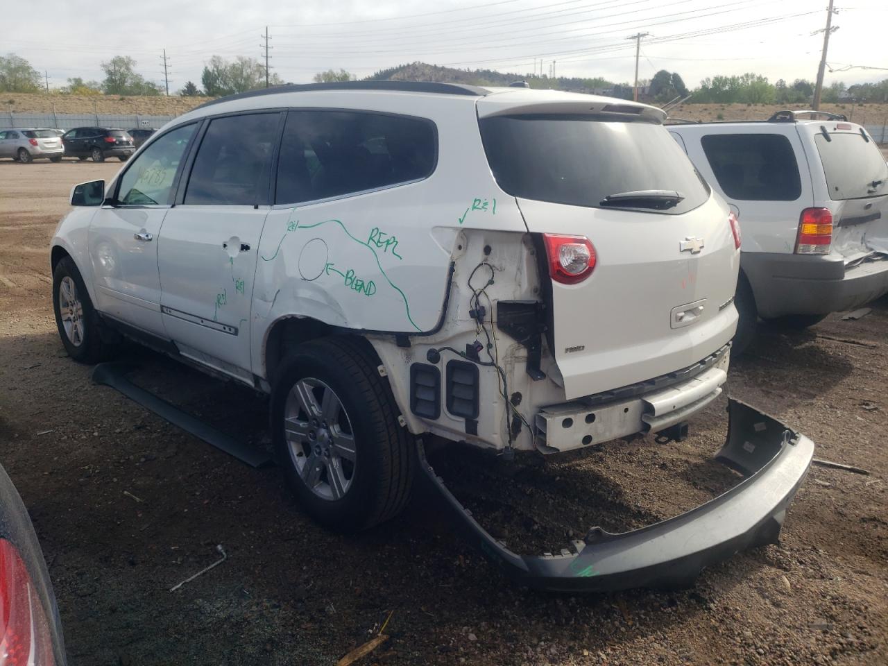 Photo 3 from auction – 2011 CHEVROLET TRAVERSE L with VIN 1GNKVJED9BJ292523