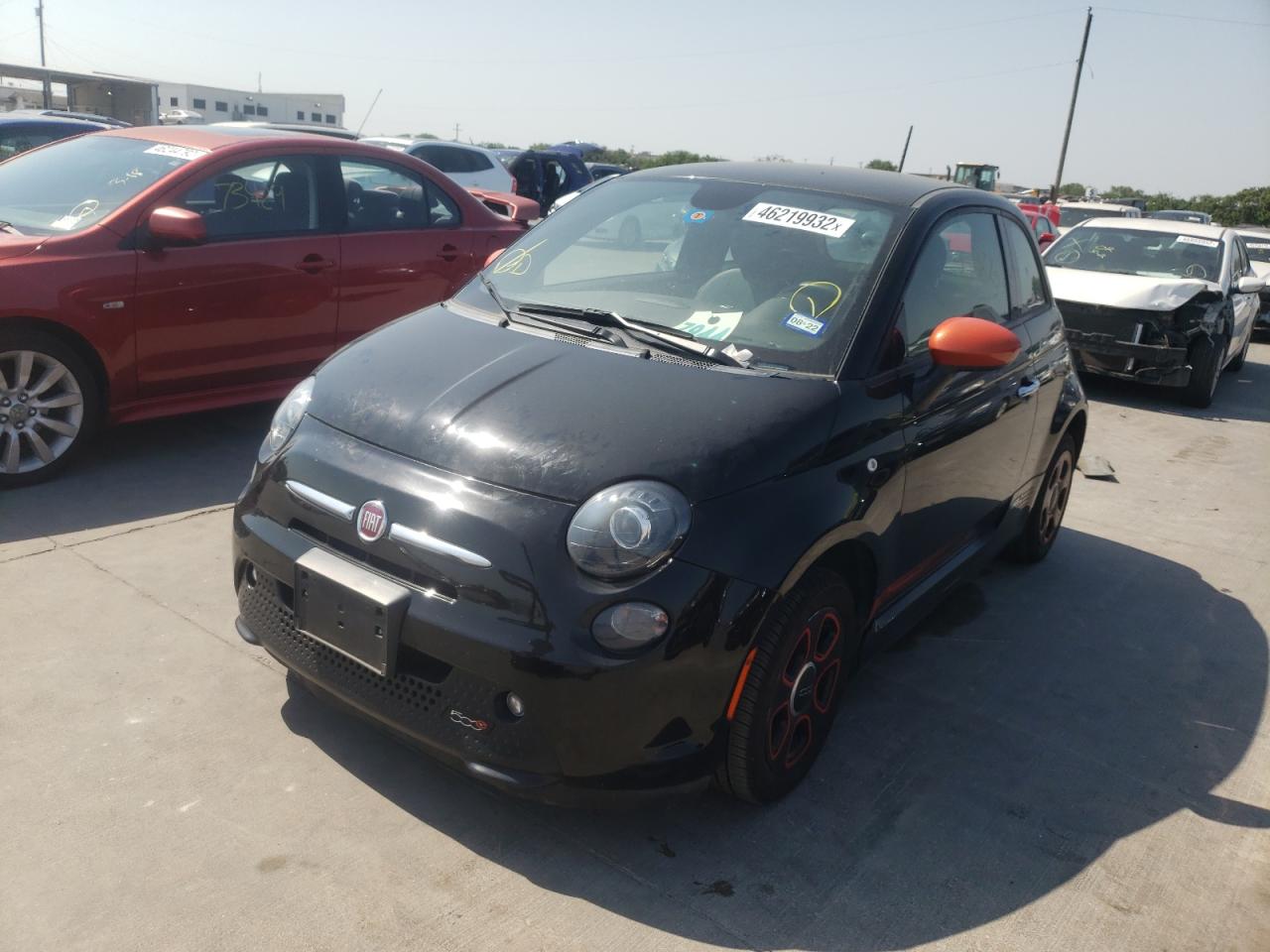 Photo 2 from auction – 2015 FIAT 500 ELECTR with VIN 3C3CFFGE1FT594131