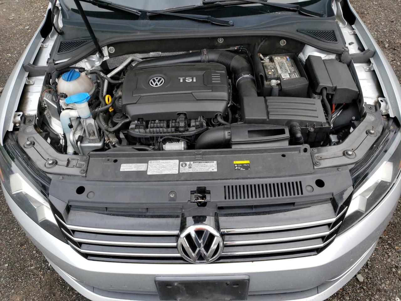 Photo 7 from auction – 2015 VOLKSWAGEN PASSAT S with VIN 1VWAT7A37FC037015