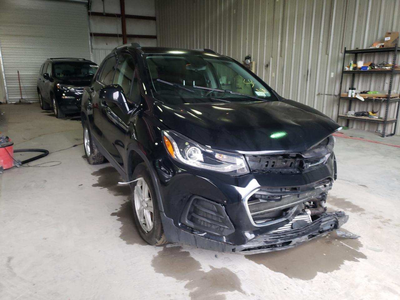 CHEVROLET TRAX 1LT 2019 with VIN 3GNCJPSB5KL379995 - Photo from auction