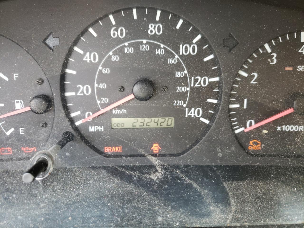 Photo 8 from auction – 2000 TOYOTA CAMRY SOLA with VIN 2T1CF28P0YC299242