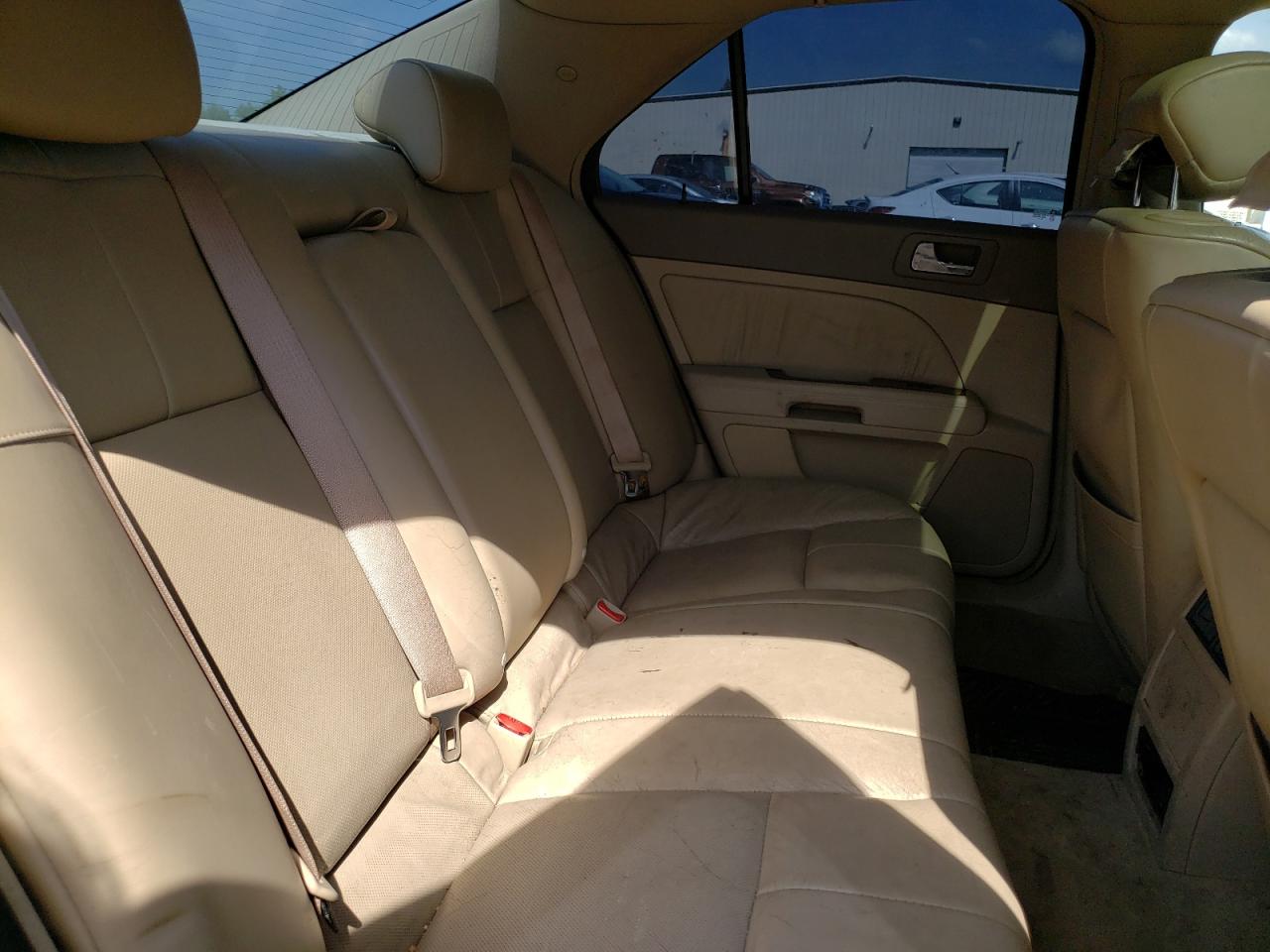 Photo 6 from auction – 2005 CADILLAC STS with VIN 1G6DC67A950145042