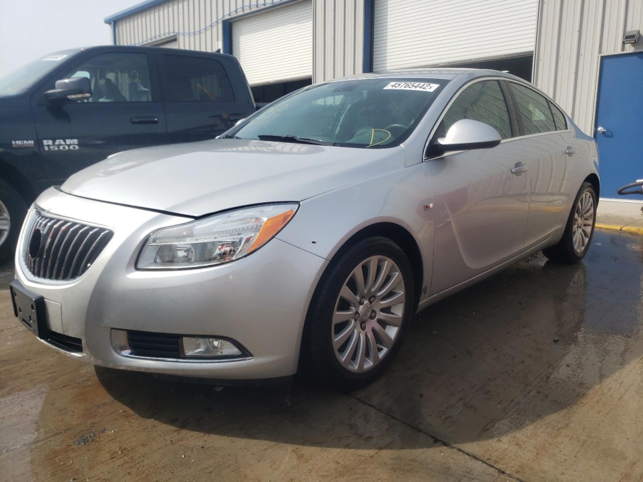 Photo 2 from auction – 2011 BUICK REGAL CXL with VIN W04GR5EC3B1003423