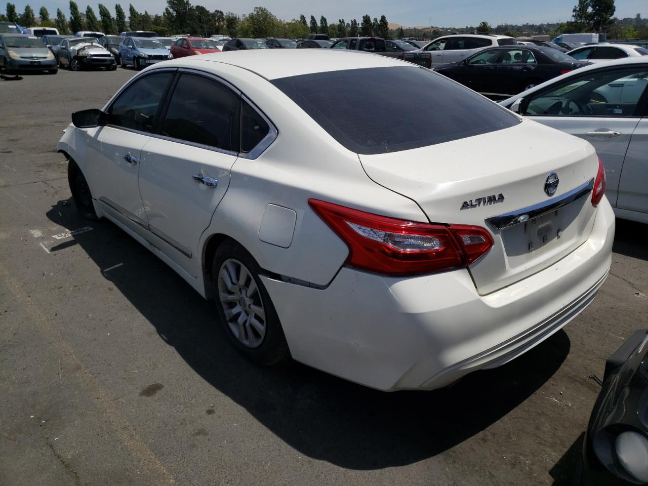 Photo 3 from auction – 2016 NISSAN ALTIMA 2.5 with VIN 1N4AL3AP1GC113768