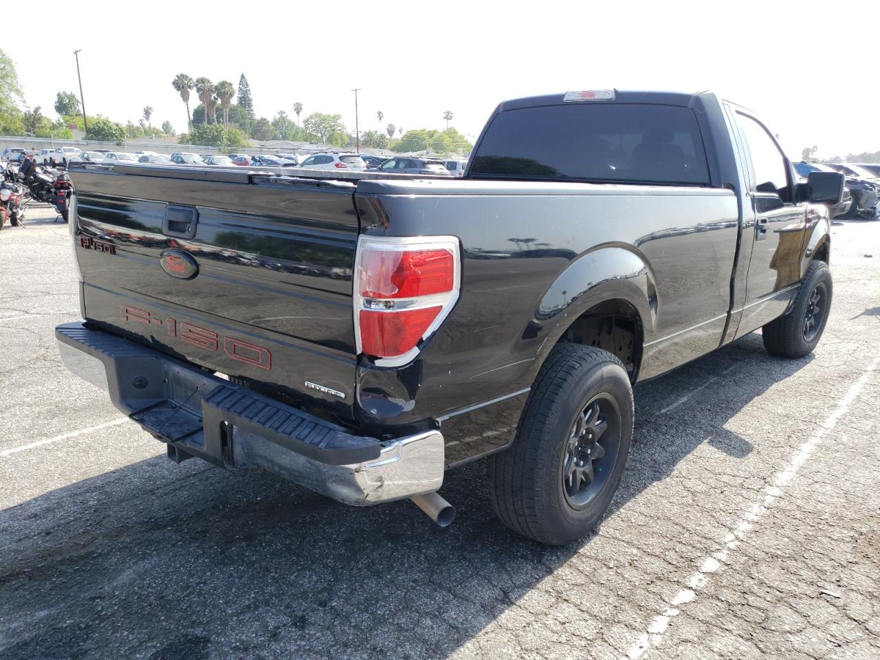 Photo 4 from auction – 2014 FORD F150 with VIN 1FTMF1CM9EKG55631