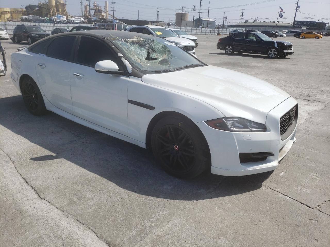 Photo 1 from auction – 2016 JAGUAR XJ with VIN SAJWA1C74G8W00426