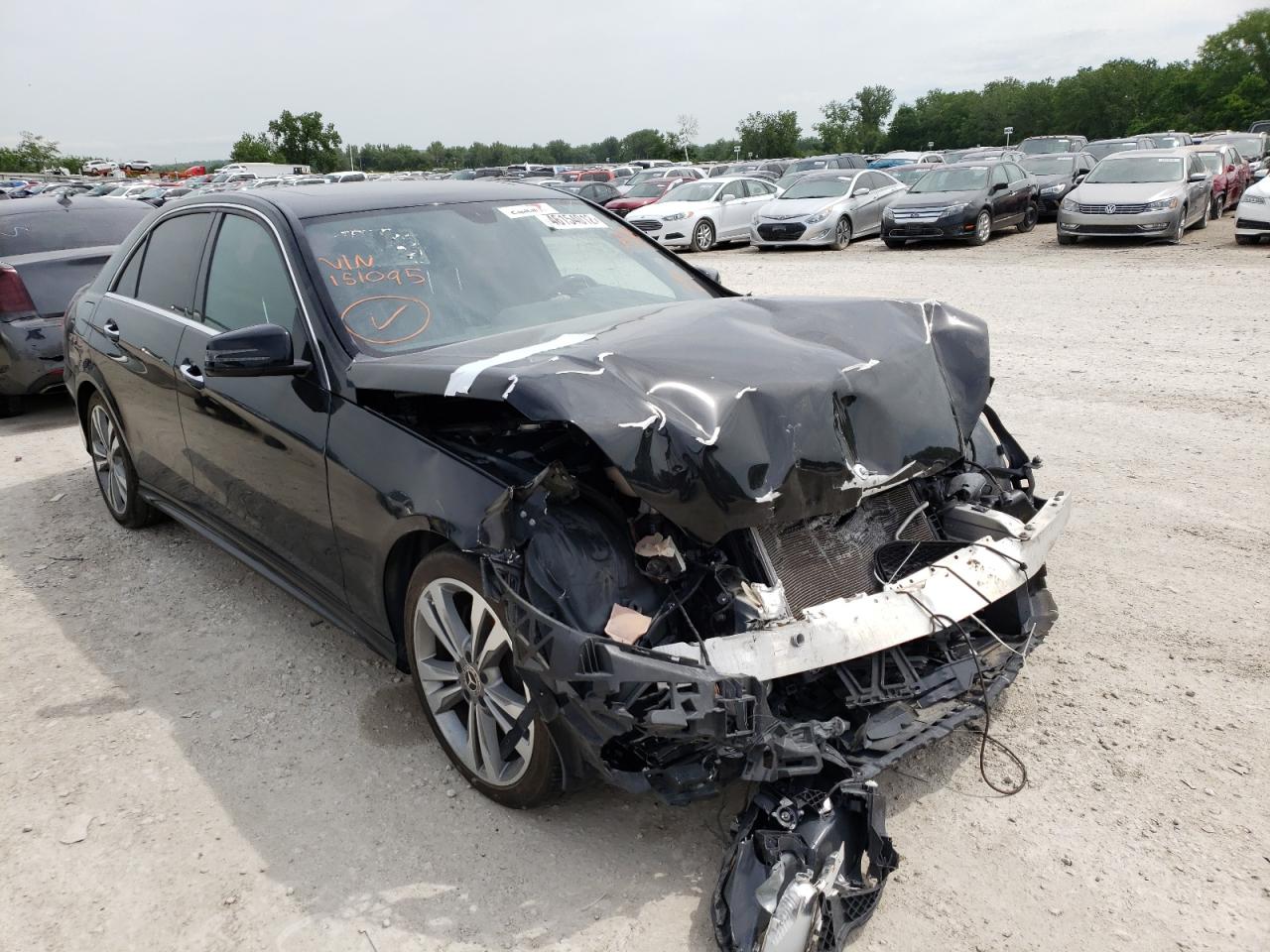 Photo 1 from auction – 2015 MERCEDES-BENZ E 350 with VIN WDDHF5KB0FB151095