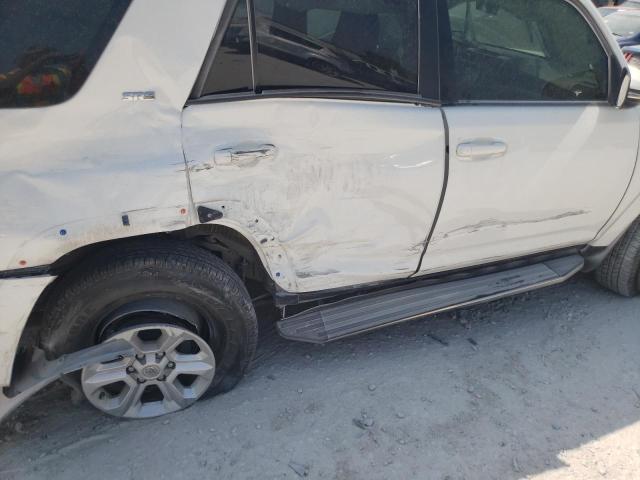 Photo 9 from auction – 2019 TOYOTA 4RUNNER SR with VIN JTEZU5JR4K5211810
