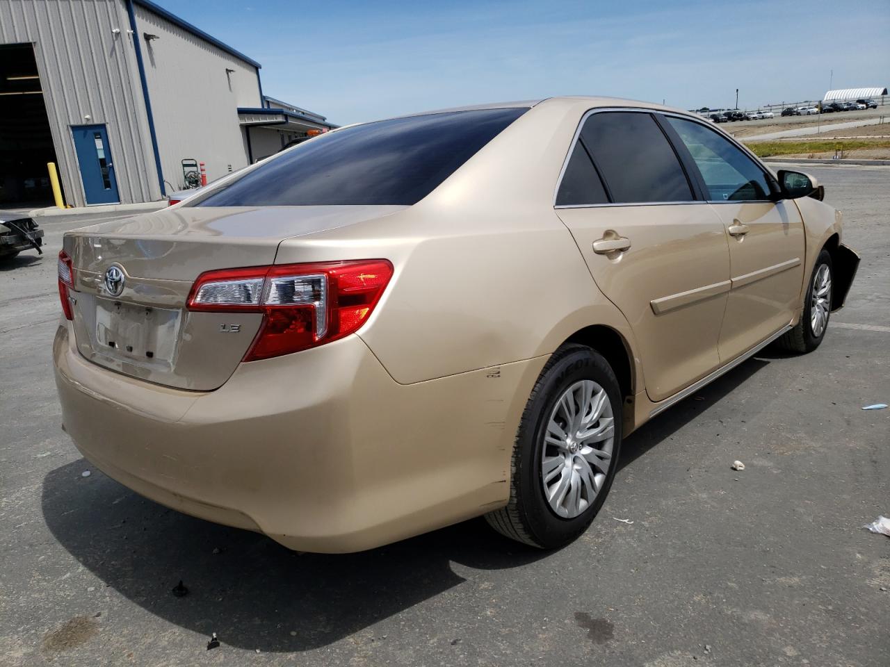 Photo 4 from auction – 2012 TOYOTA CAMRY BASE with VIN 4T1BF1FK7CU103009