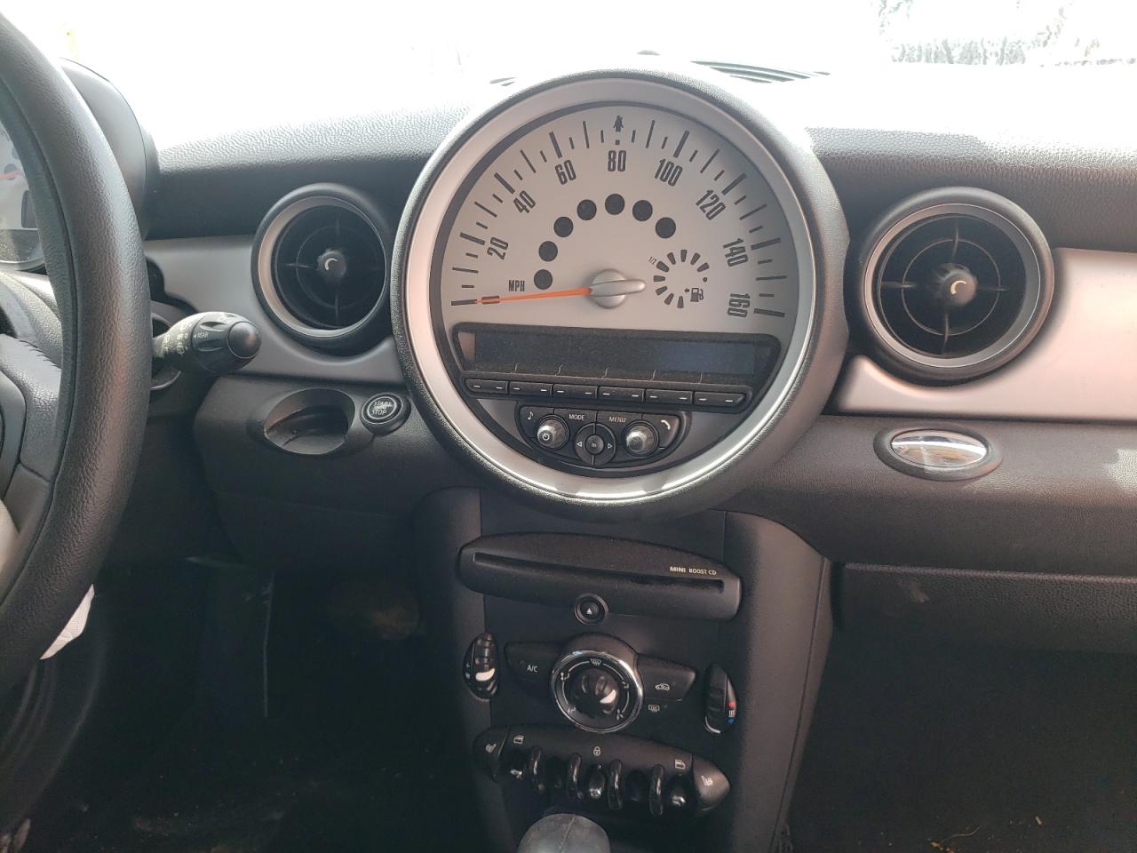 Photo 9 from auction – 2014 MINI COOPER CLU with VIN WMWZF3C59ET491993
