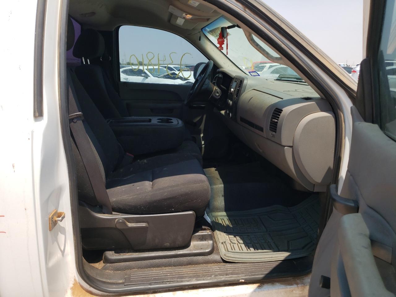 Photo 5 from auction – 2010 CHEVROLET SILVERADO with VIN 1GCPCPE04AZ134806