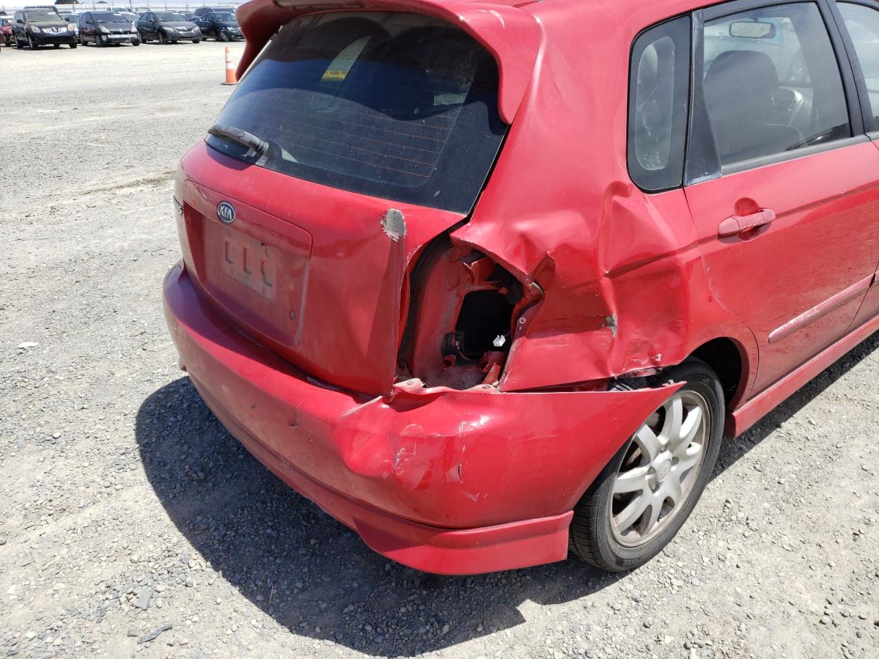 Photo 9 from auction – 2006 KIA SPECTRA5 with VIN KNAFE162765205334