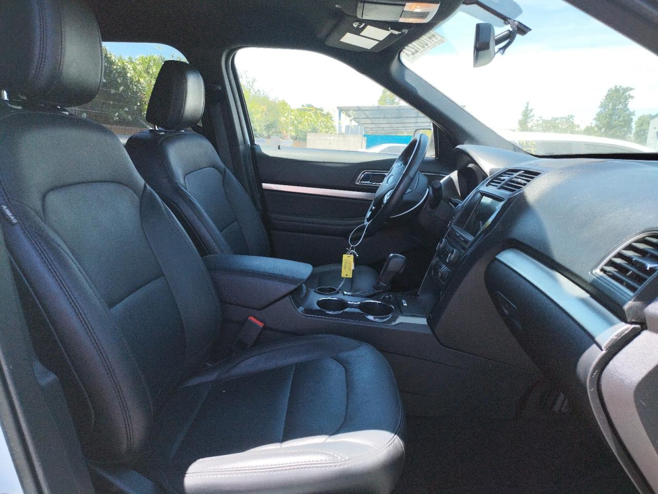 Photo 5 from auction – 2018 FORD EXPLORER X with VIN 1FM5K7D8XJGB18179