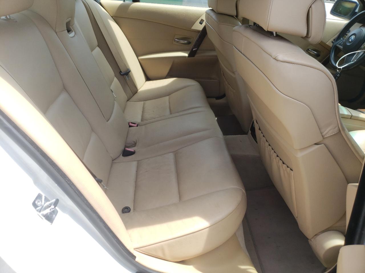 Photo 6 from auction – 2007 BMW 525 I with VIN WBANE53577CY07407