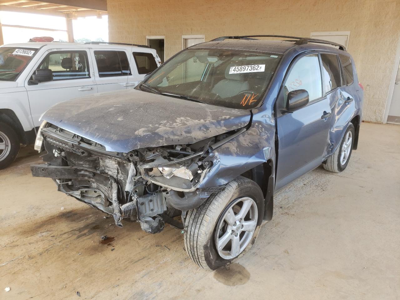 Photo 2 from auction – 2008 TOYOTA RAV4 with VIN JTMBK33V686049398
