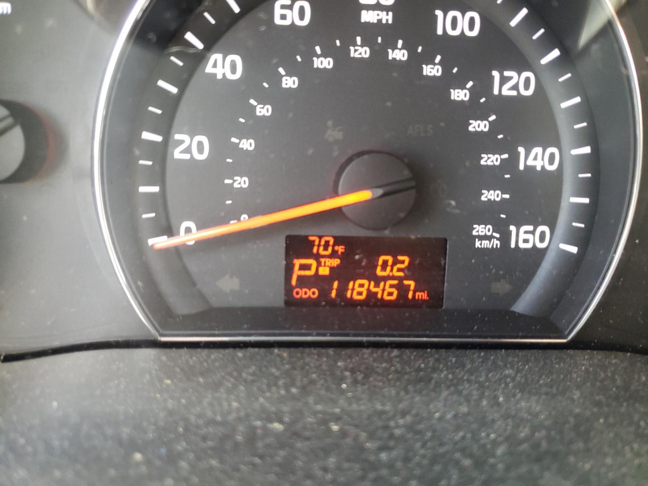 Photo 8 from auction – 2015 KIA SORENTO LX with VIN 5XYKTDA79FG575350