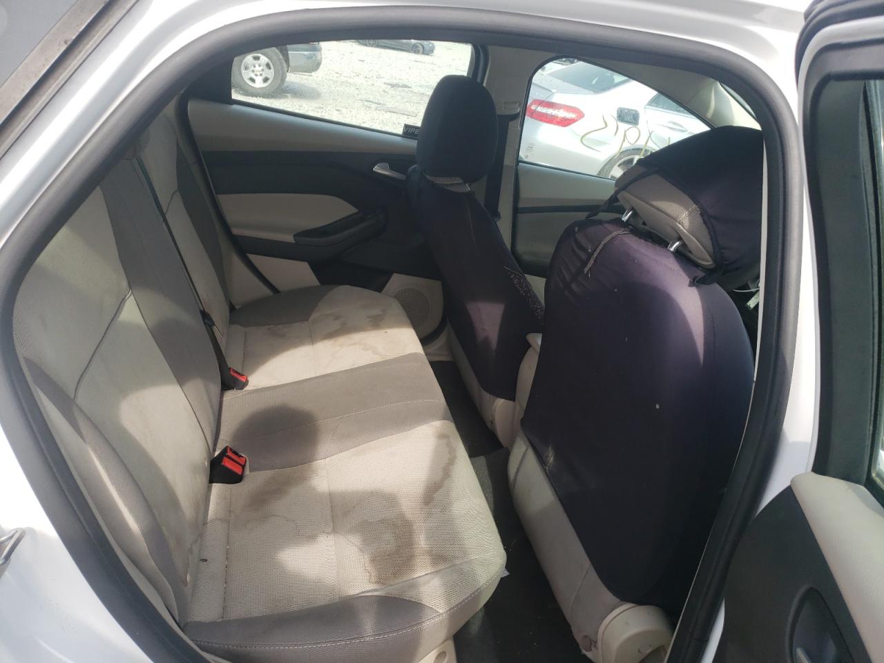 Photo 6 from auction – 2013 FORD FOCUS SE with VIN 1FADP3F26DL207901