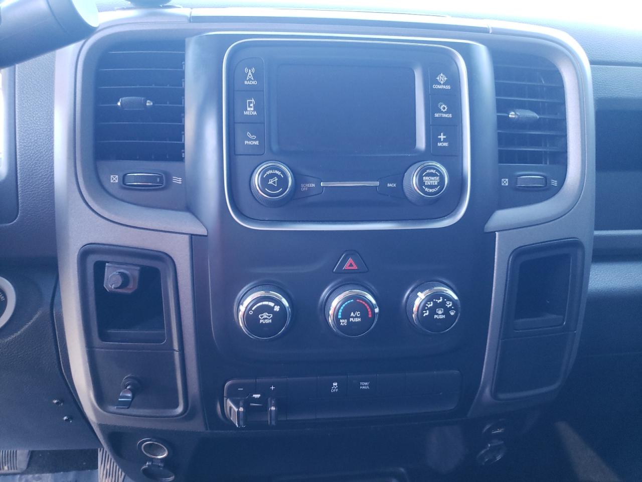 Photo 9 from auction – 2015 RAM 2500 ST with VIN 3C6UR5CJ2FG665275