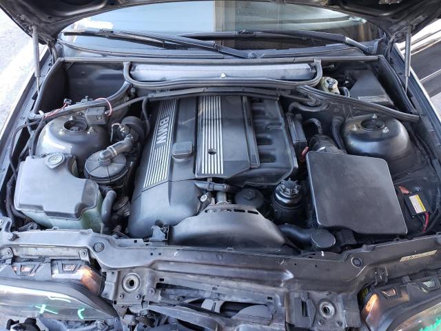Photo 7 from auction – 2004 BMW 325 I with VIN WBAEV33464KR27566