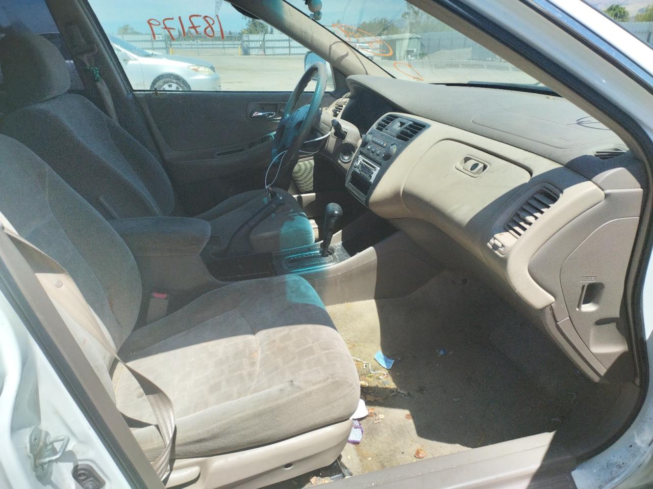 Photo 5 from auction – 2001 HONDA ACCORD EX with VIN 1HGCG66871A013219