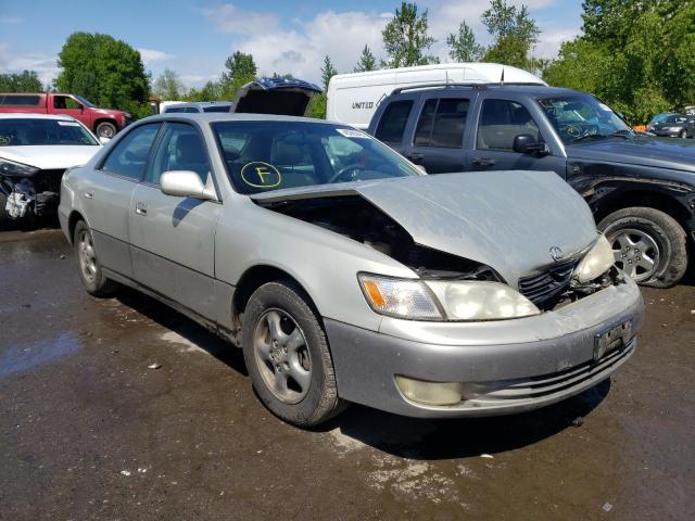LEXUS ES 300 1998 con VIN JT8BF28G9W0106992 - Foto de la subasta