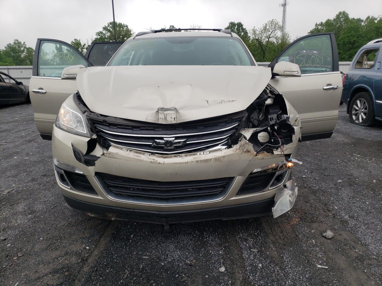 Photo 17 from auction – 2014 CHEVROLET TRAVERSE L with VIN 1GNKRGKD2EJ225908