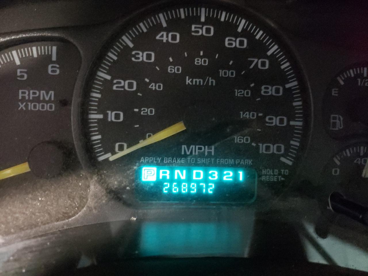 Photo 8 from auction – 2000 CHEVROLET SILVERADO with VIN 2GCEK19T4Y1361783