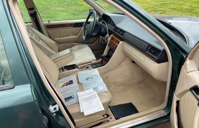 Photo 8 from auction – 1995 MERCEDES-BENZ E 320 BASE with VIN WDBEA32E5SC162378