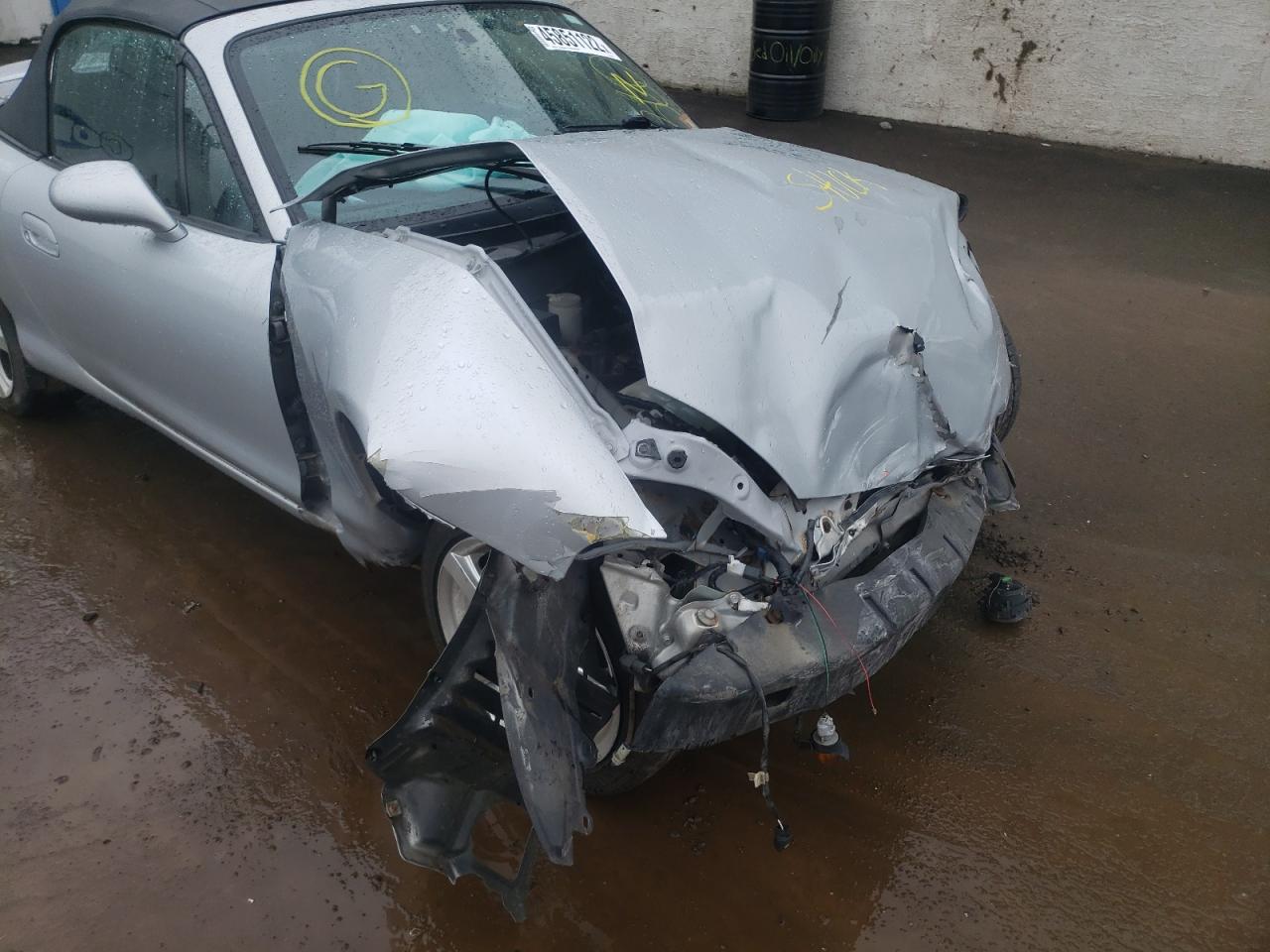 Photo 9 from auction – 2004 MAZDA MX-5 MIATA with VIN JM1NB353940403162