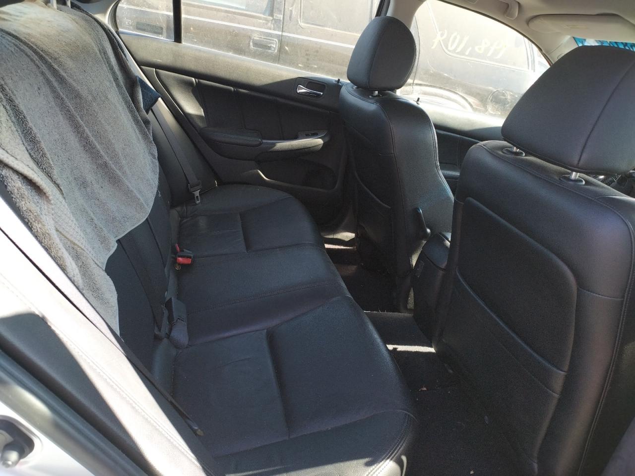 Photo 6 from auction – 2004 HONDA ACCORD EX with VIN JHMCM56854C025474