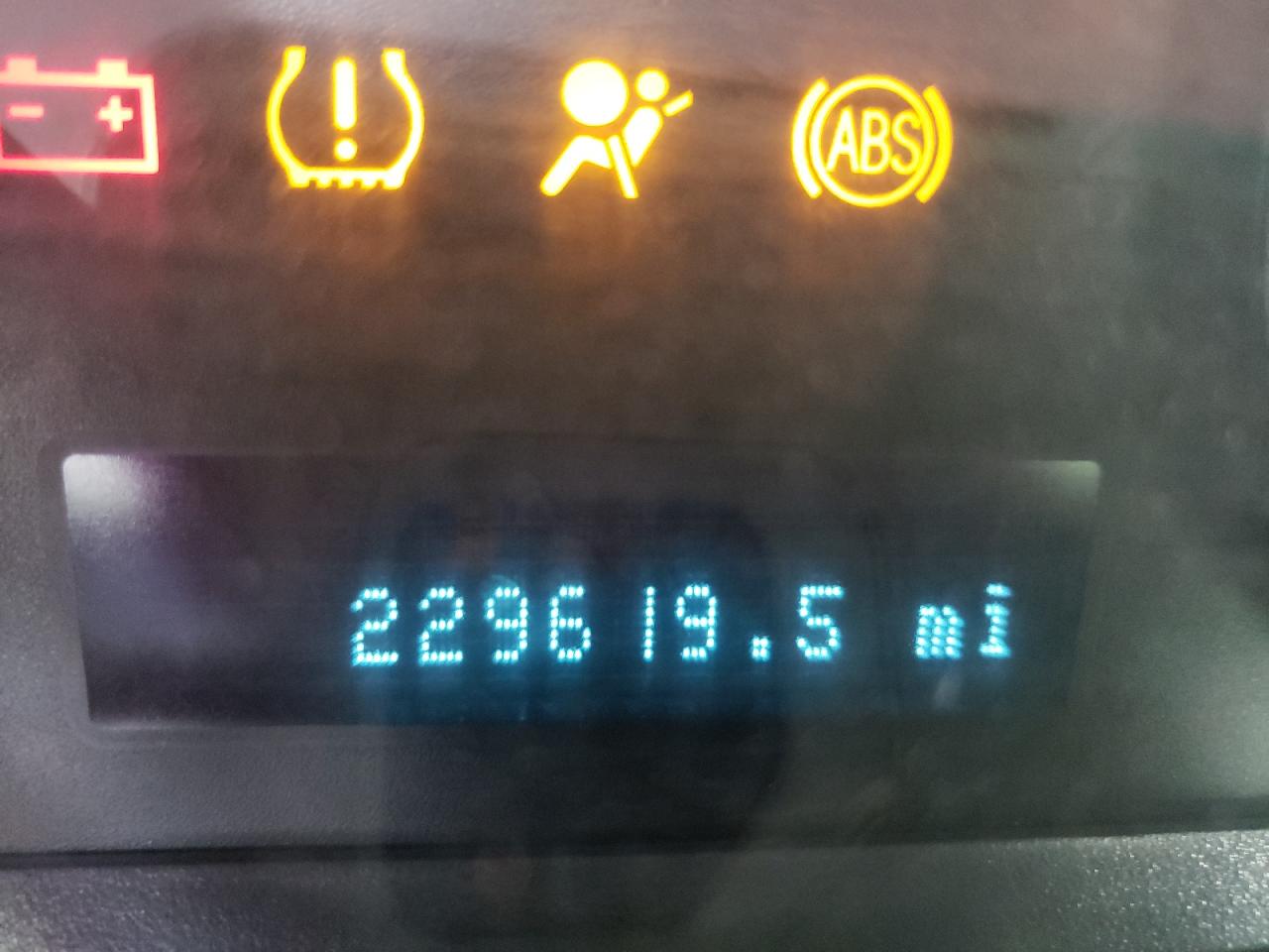 Foto 8 de la subasta – 2010 FORD ESCAPE LIM con VIN 1FMCU0E75AKA29535