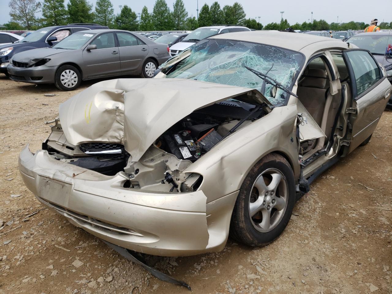 Photo 2 from auction – 2001 FORD TAURUS SE with VIN 1FAFP53271G248485