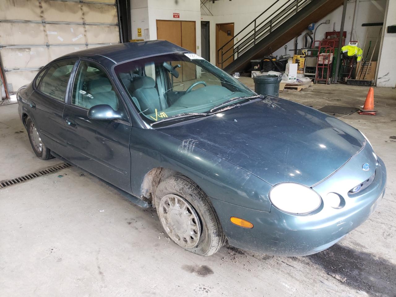 Photo 1 from auction – 1996 FORD TAURUS LX with VIN 1FALP53S3TG201816