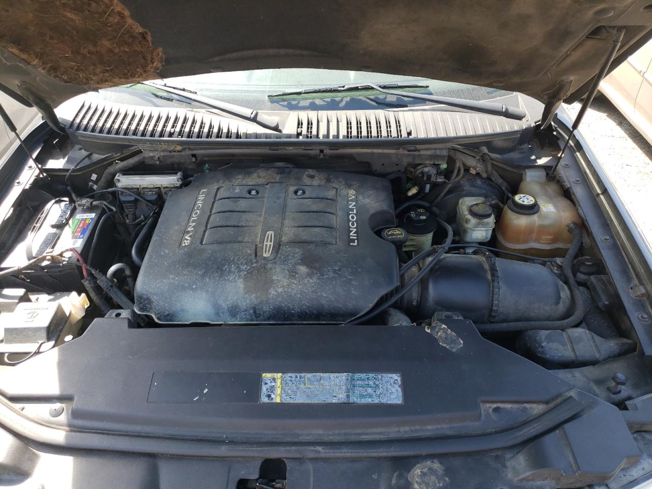 Photo 12 from auction – 2003 LINCOLN NAVIGATOR with VIN 5LMFU27R03LJ06183