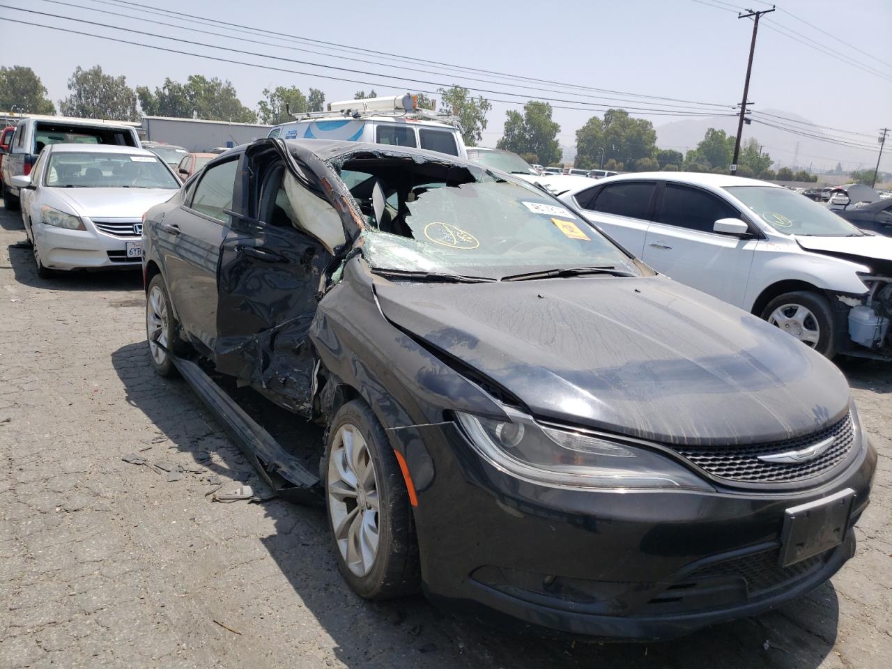 CHRYSLER 200 S 2015 with VIN 1C3CCCBG5FN517858 - Photo from auction