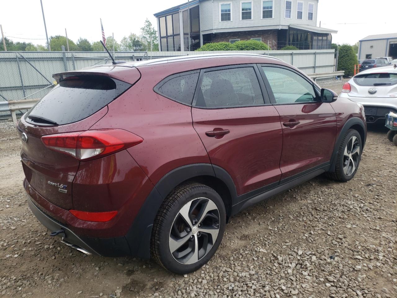 Photo 4 from auction – 2016 HYUNDAI TUCSON LIM with VIN KM8J3CA26GU127864