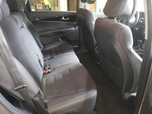 Photo 6 from auction – 2016 KIA SORENTO LX with VIN 5XYPGDA36GG089328