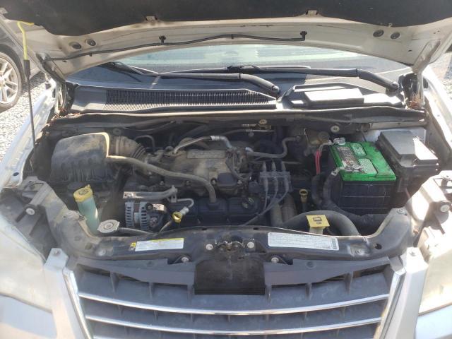 Photo 7 from auction – 2009 CHRYSLER TOWN & COU with VIN 2A8HR44E09R569979