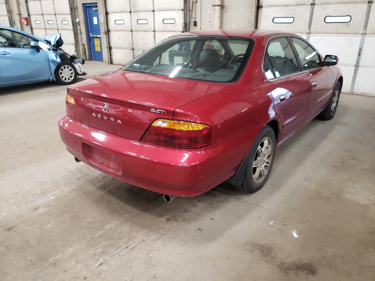 Photo 4 from auction – 2000 ACURA 3.2TL with VIN 19UUA5662YA014447