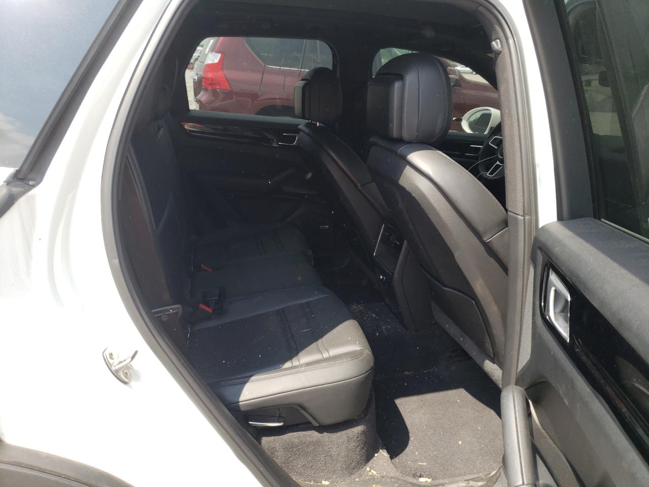 Photo 6 from auction – 2019 PORSCHE CAYENNE with VIN WP1AA2AY4KDA18741