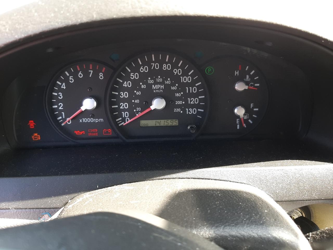 Photo 8 from auction – 2004 KIA SORENTO EX with VIN KNDJD733945222701