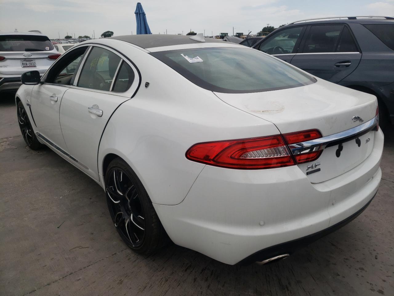 Photo 3 from auction – 2013 JAGUAR XF with VIN SAJWA0E72D8S93616