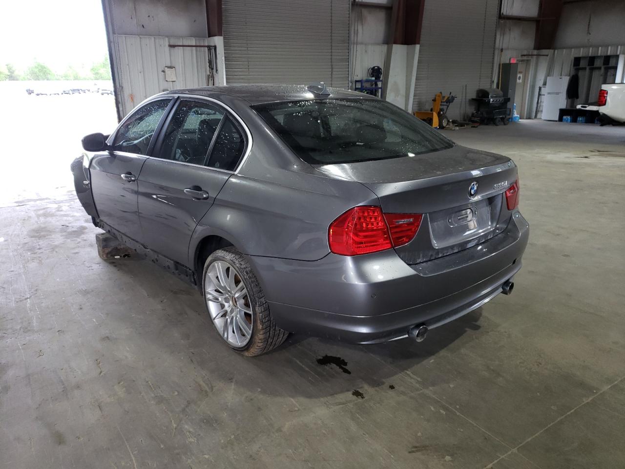 Photo 3 from auction – 2011 BMW 335 XI with VIN WBAPL5C54BA916975