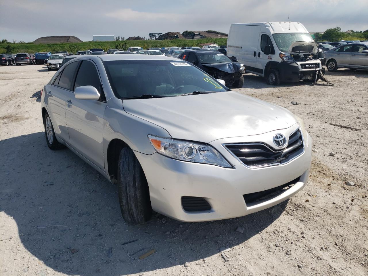 TOYOTA CAMRY 2011 with VIN 4T4BF3EK6BR218010 - Photo from auction